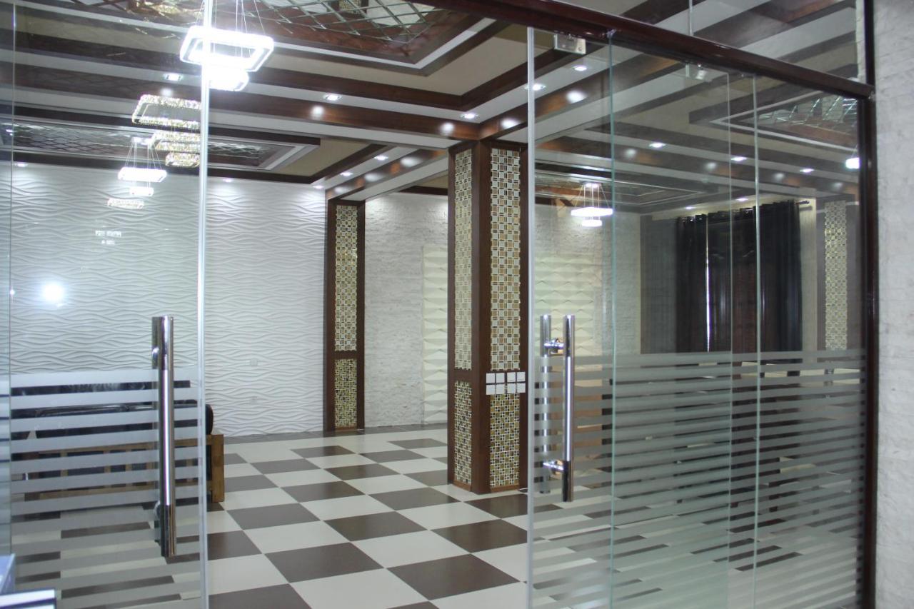 Dior Hotel Tajikistan 杜尚别 外观 照片