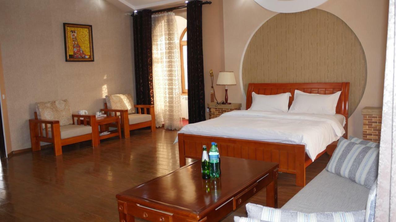 Dior Hotel Tajikistan 杜尚别 外观 照片